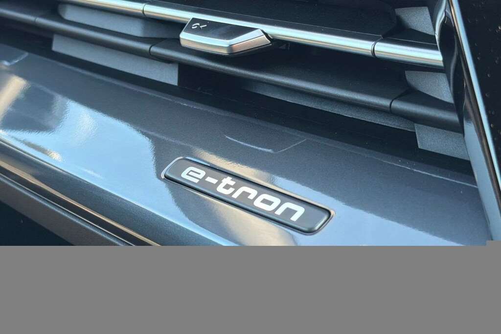 Audi Q4 E Tron 150Kw 40 63Kwh S Line Leather Black #30