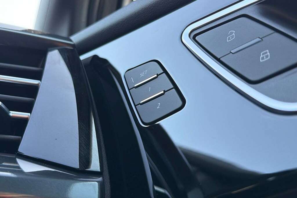 Audi Q4 E Tron 150Kw 40 63Kwh S Line Leather Black #29