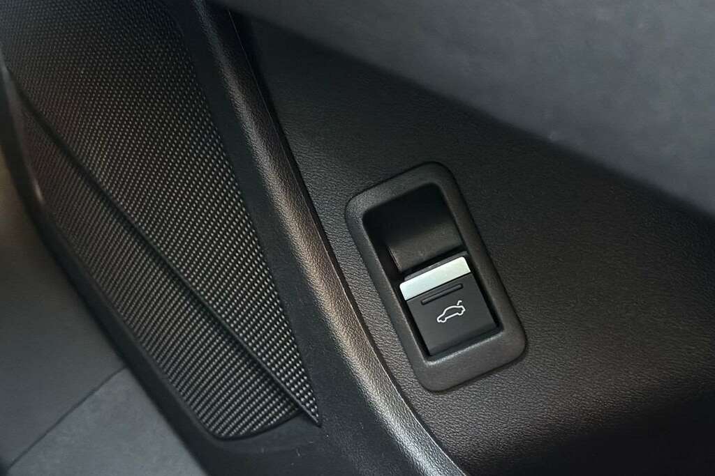 Audi Q4 E Tron 150Kw 40 63Kwh S Line Leather Black #28