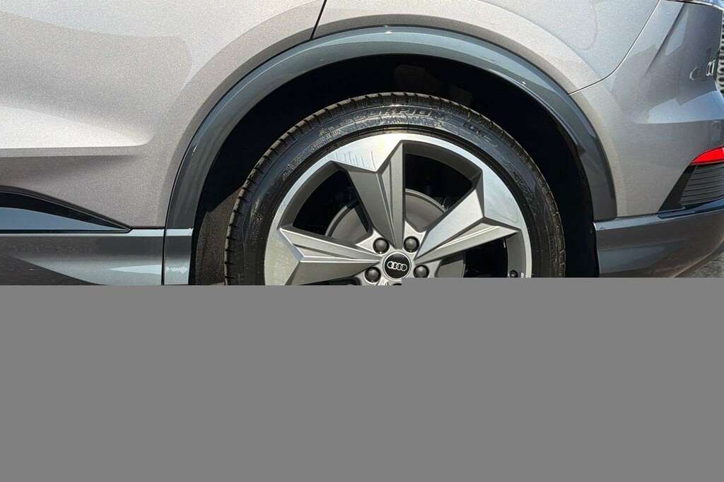 Audi Q4 E Tron 150Kw 40 63Kwh S Line Leather Black #9