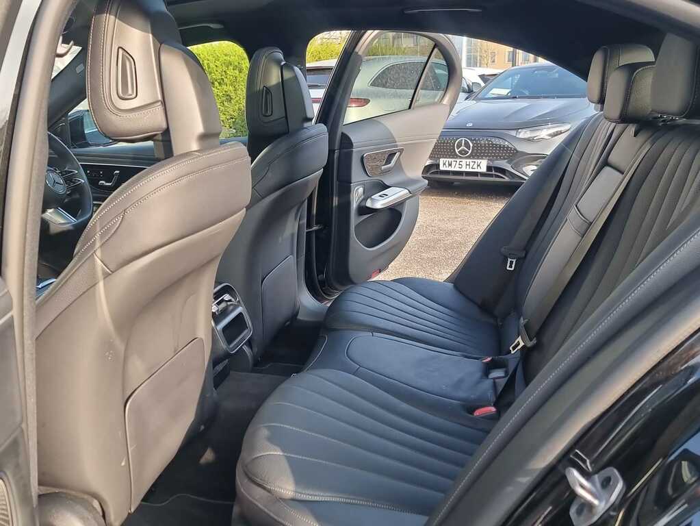 Mercedes-Benz E Class E300e Urban Edition 9G-tronic Black #17