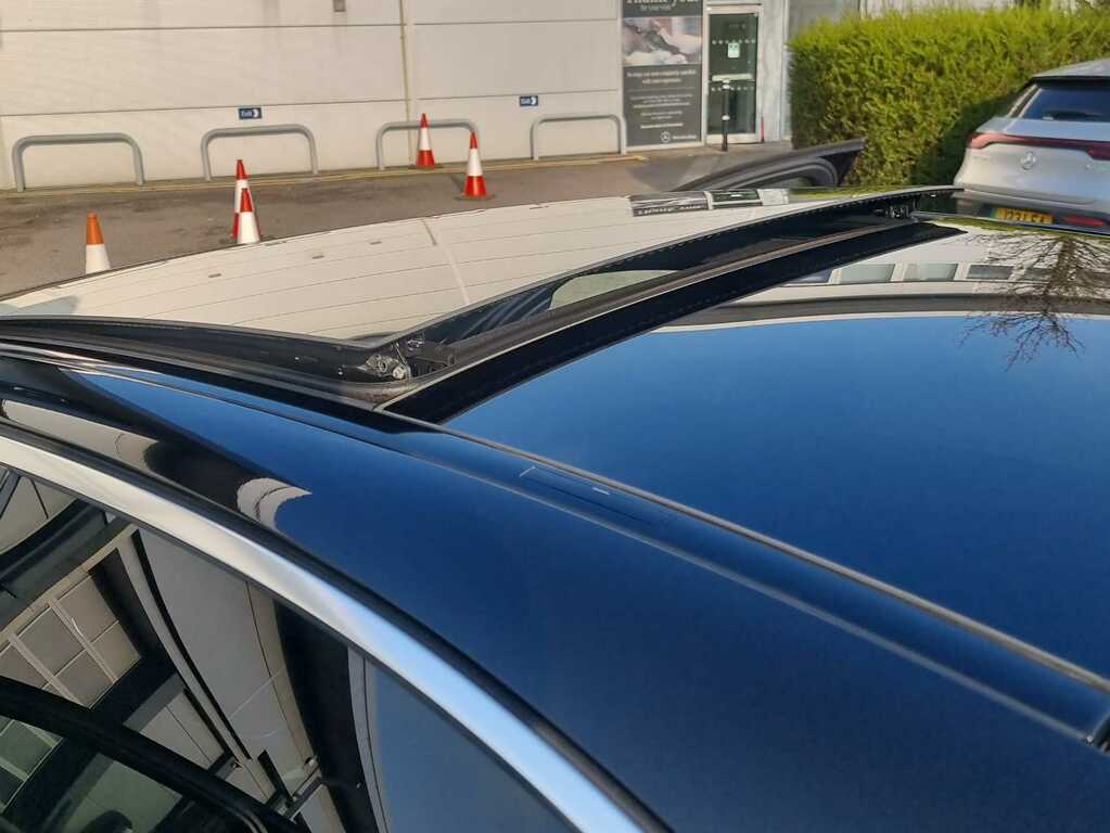 Mercedes-Benz E Class E300e Urban Edition 9G-tronic Black #19