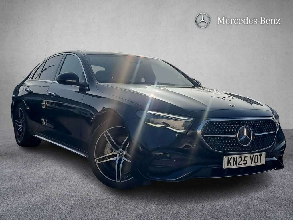 Mercedes-Benz E Class E200 Amg Line Premium 9G-tronic 2025 Black