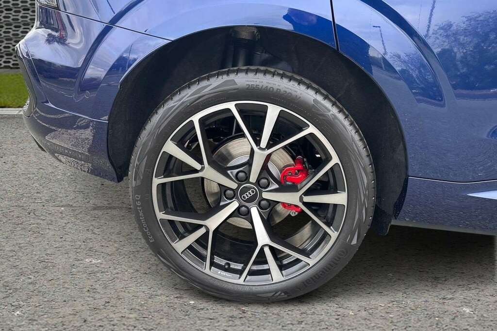 Audi Q3 2.0 Tfsi Quattro Edition 1 S Tronic 2026 #5