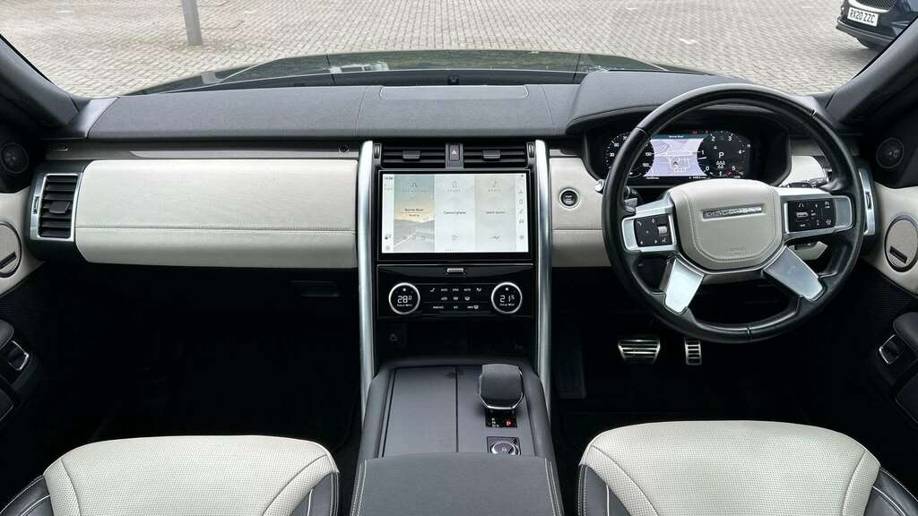 Land Rover Discovery 3.0 D300 R-dynamic Se Brown #9