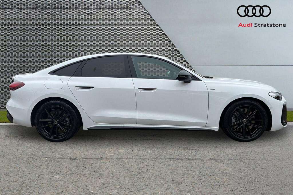 Audi A5 2.0 Tfsi 299 E Quattro Black Ed S Tronic 2026 White #3