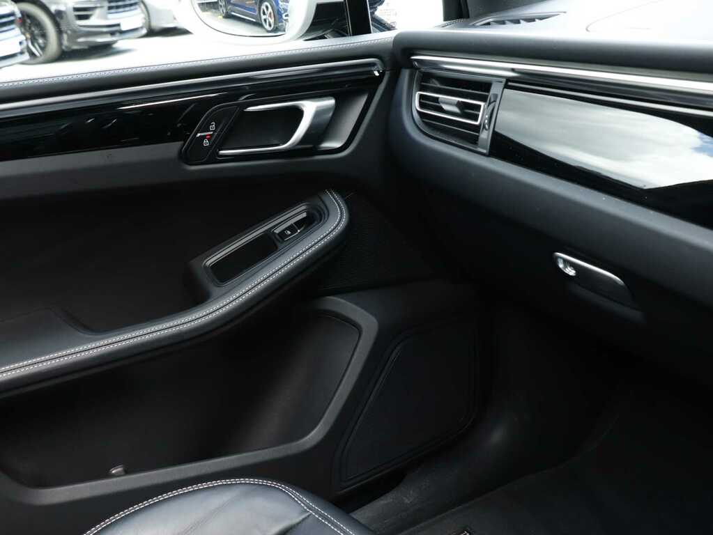 Porsche Macan 4S #23