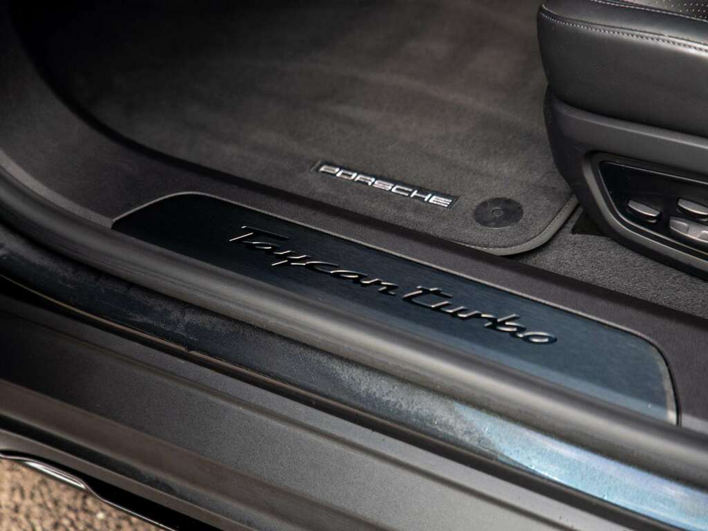 Porsche Taycan 4X2 2022 Grey #13