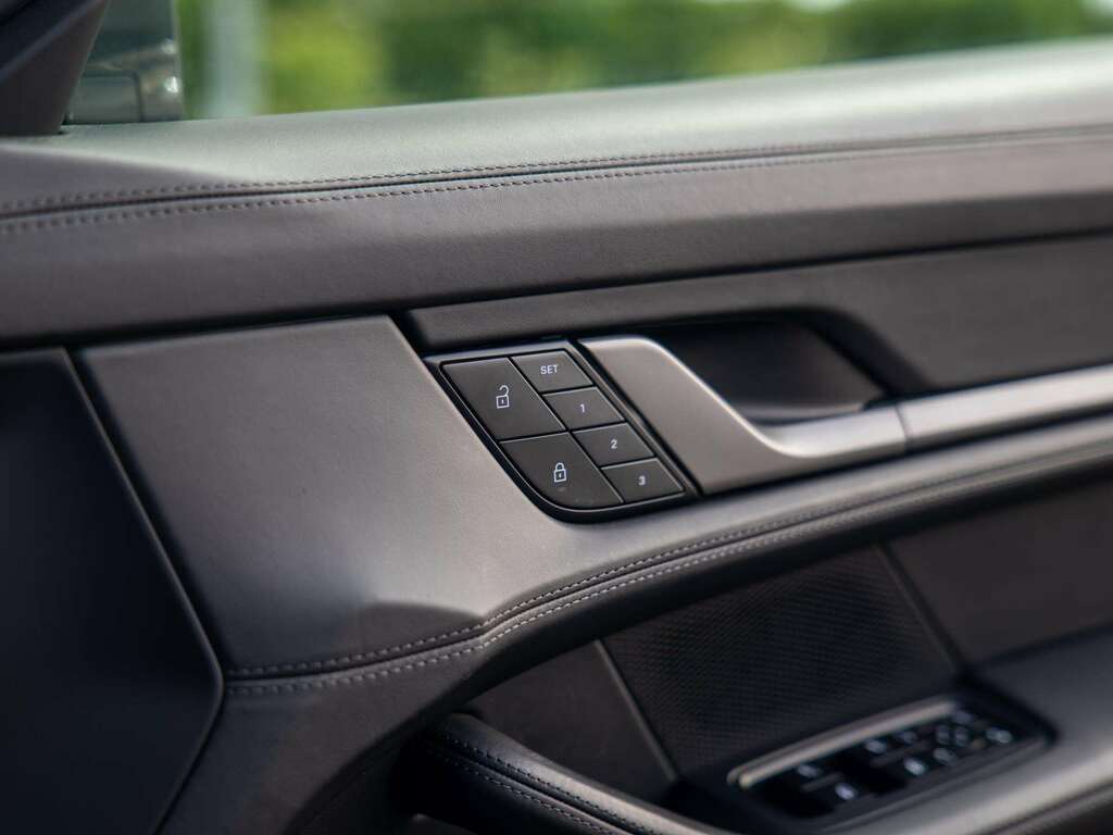 Porsche Taycan 4X2 2022 Grey #8