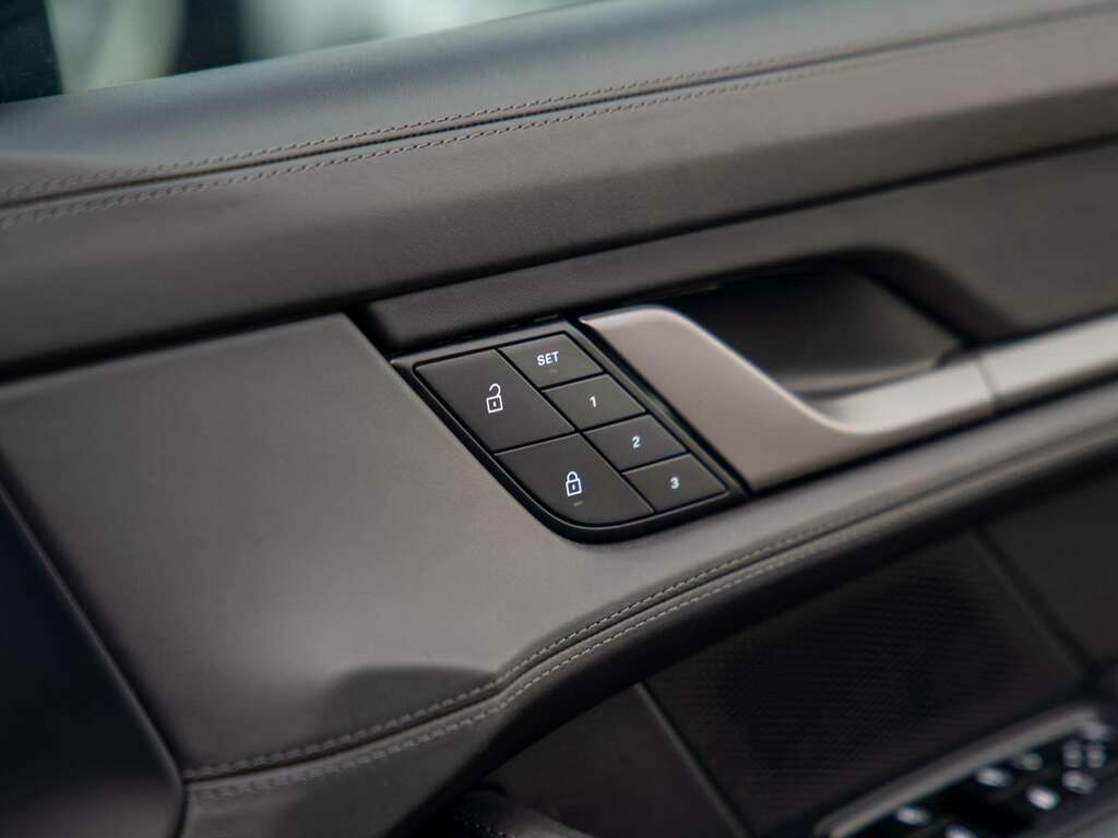 Porsche Taycan 4X2 2022 Grey #11