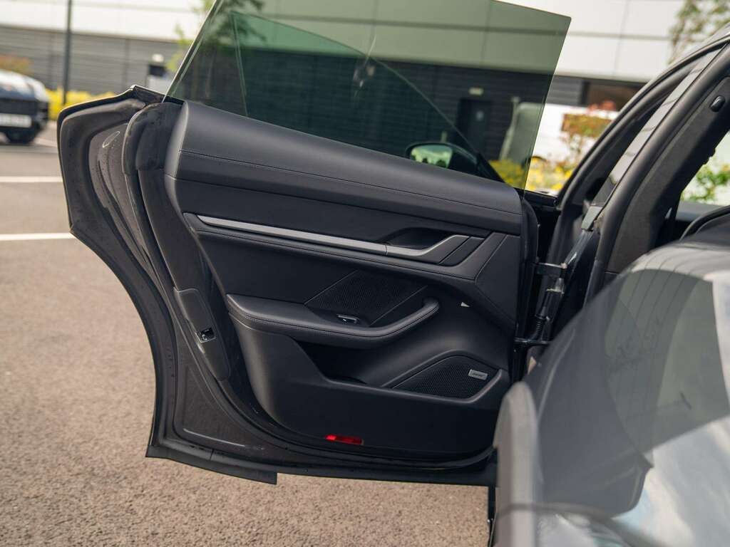 Porsche Taycan 4X2 2022 Grey #22