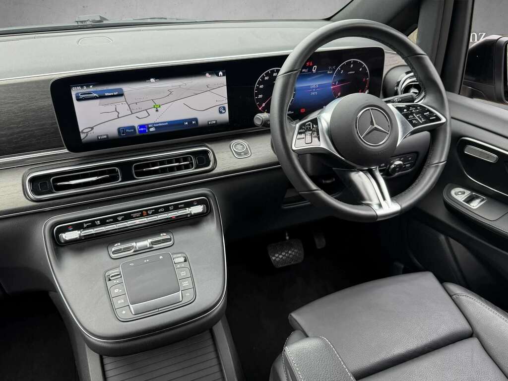 Mercedes-Benz V Class V300 D Premium 9G-tronic Extra Long 2025 Black #4