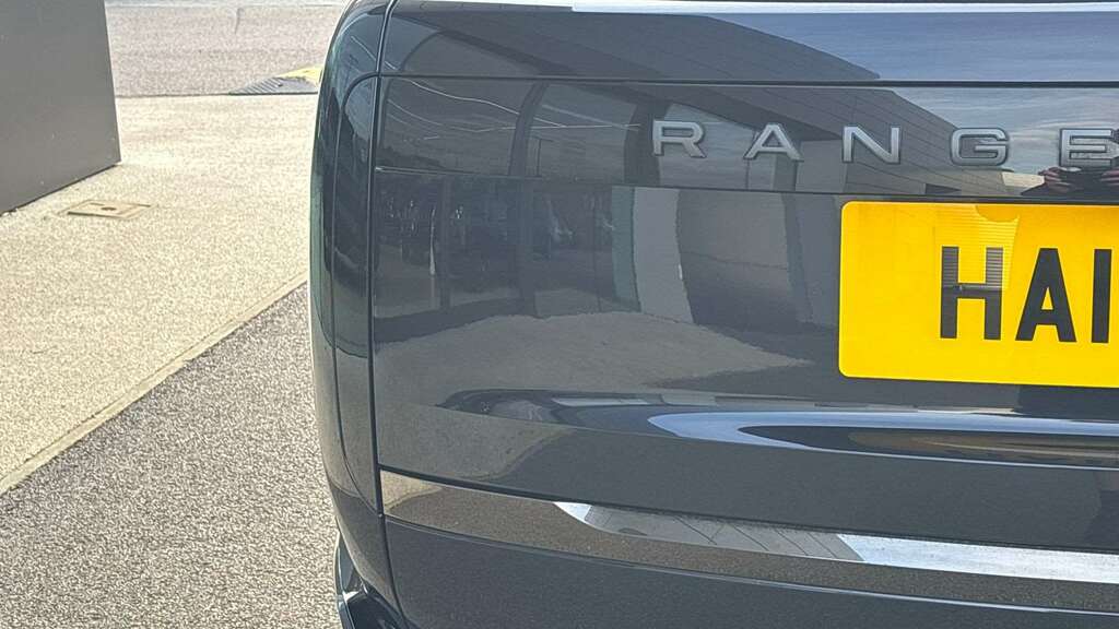 Land Rover Range Rover P400 7 Seats #25