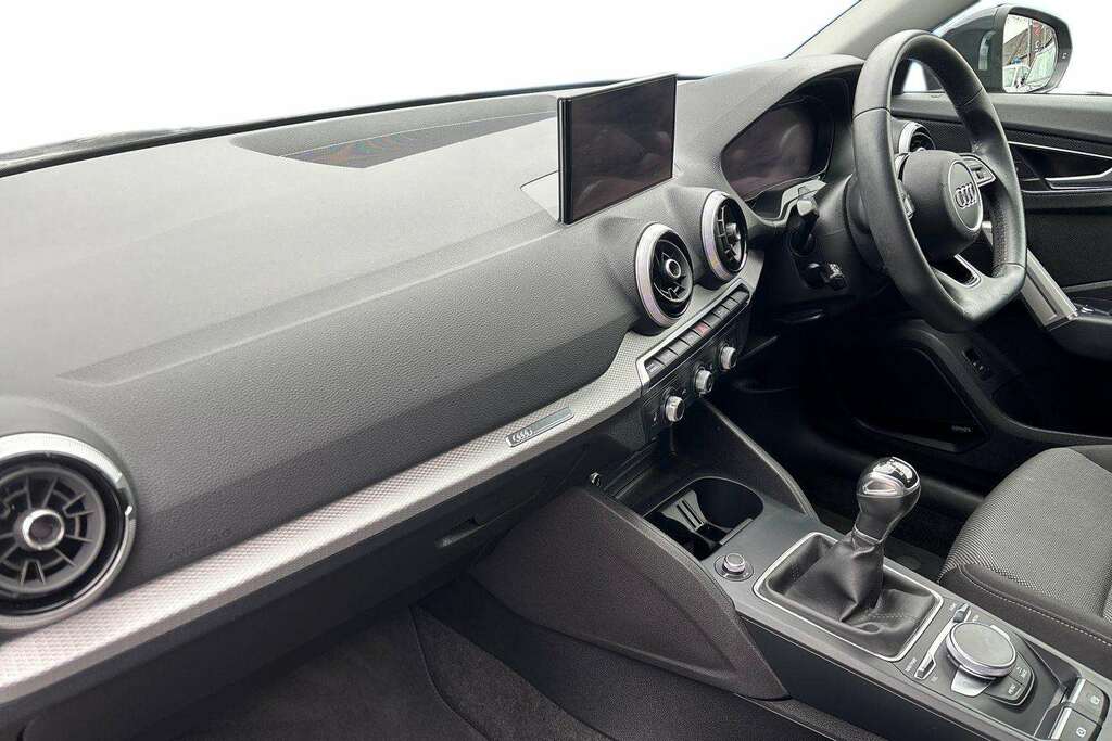 Audi Q2 30 Tfsi Sport Cs 2022 Grey #2