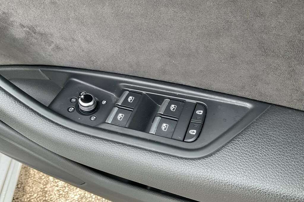 Audi A4 35 Tdi S Line Black #13