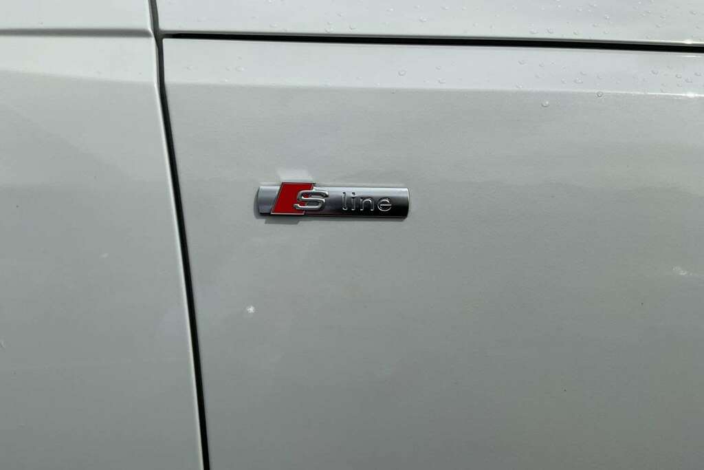 Audi A4 35 Tdi S Line Black #25