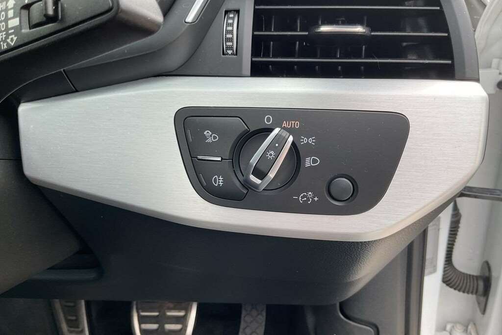 Audi A4 35 Tdi S Line Black #30