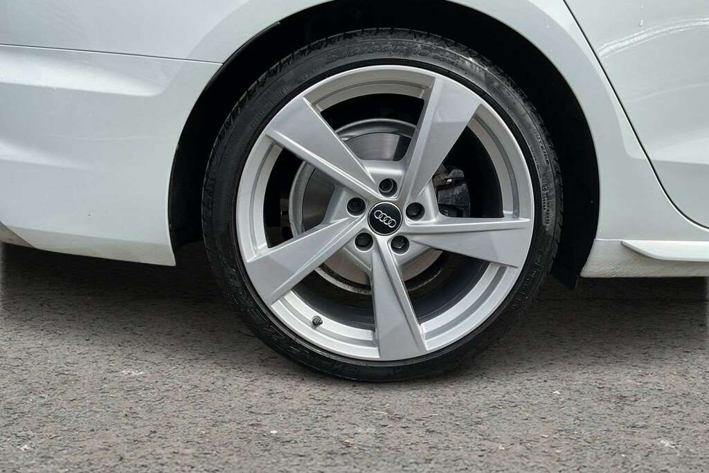 Audi A4 35 Tdi S Line Black #8
