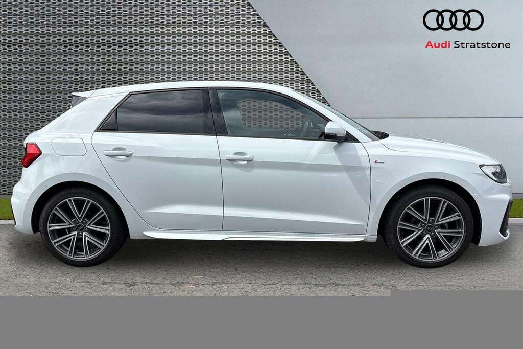 Audi A1 25 Tfsi S Line S Tronic 2024 VK74HTE White #4