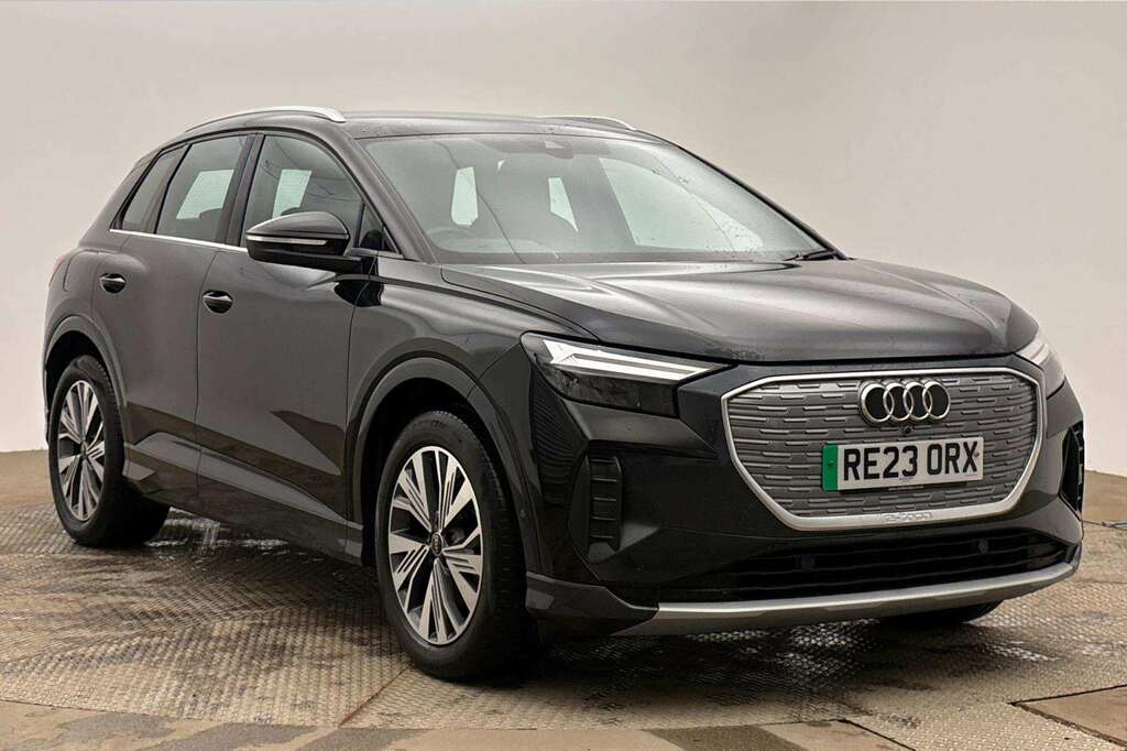 Audi Q4 E Tron 125Kw 35 55Kwh Sport 2023 Black #4