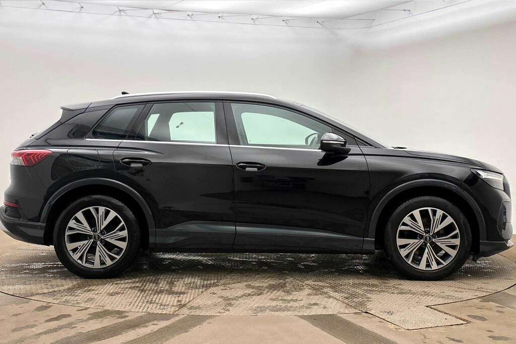 Audi Q4 E Tron 125Kw 35 55Kwh Sport 2023 Black