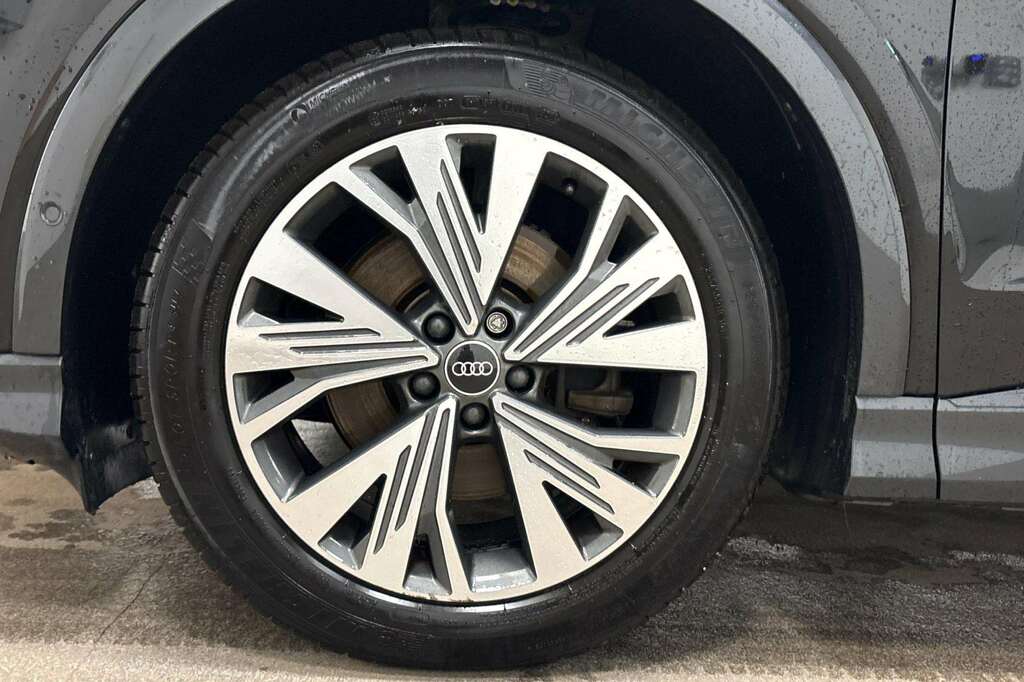 Audi Q4 E Tron 125Kw 35 55Kwh Sport 2023 Black #6