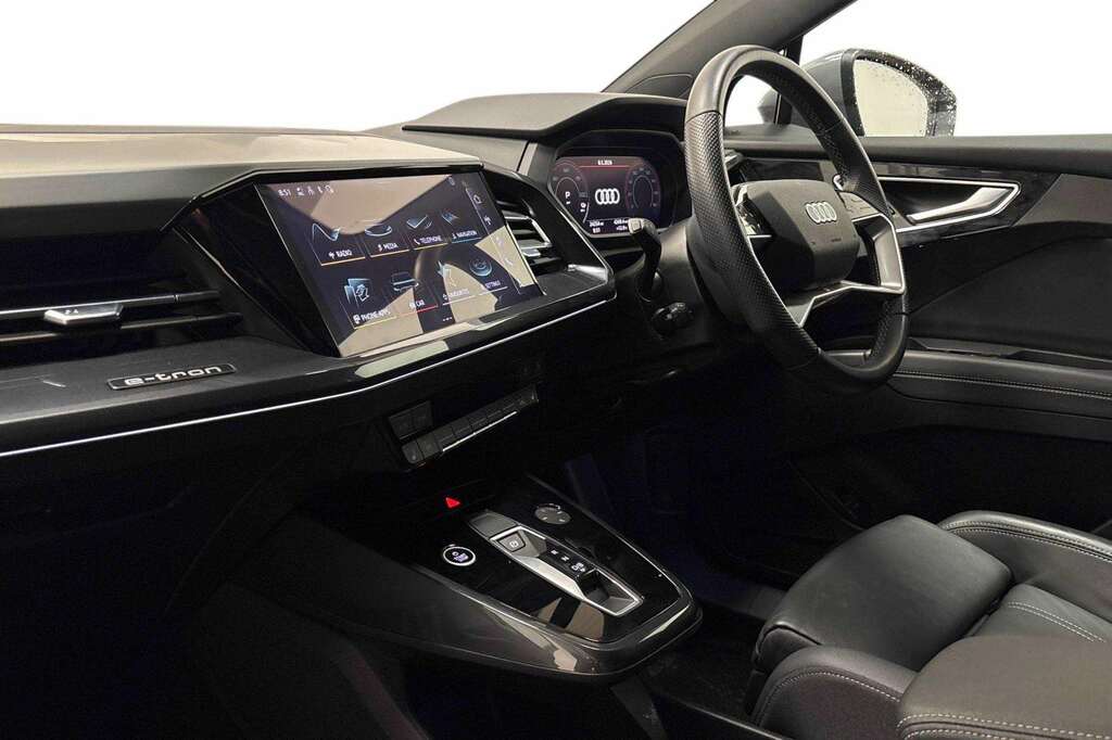 Audi Q4 E Tron 125Kw 35 55Kwh S Line 2023 Grey #2
