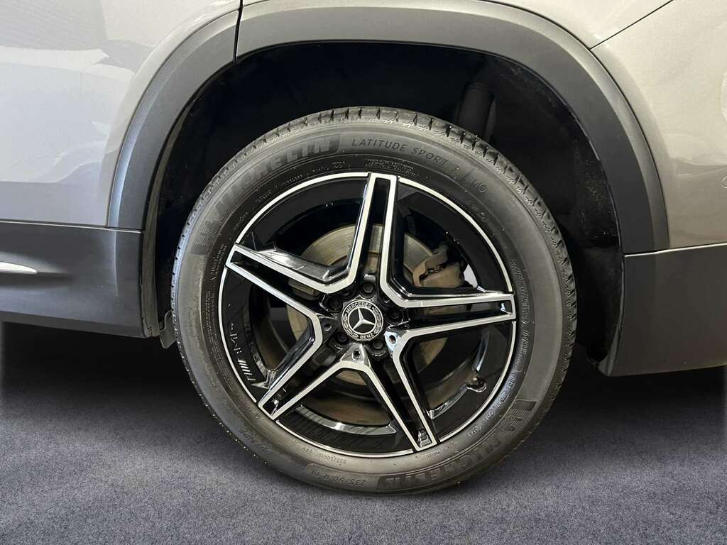 Mercedes-Benz GLB Class 200 Amg Line Executive 7G-tronic 2023 Grey #2