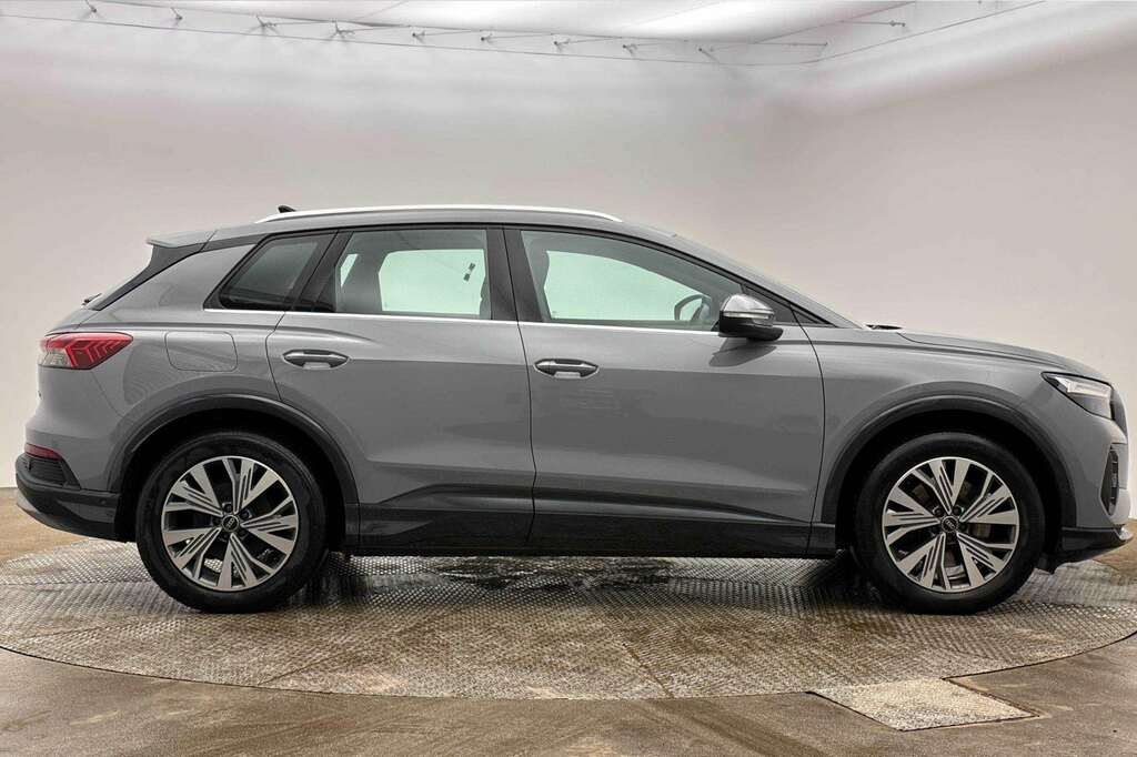 Audi Q4 E Tron 150Kw 40 82Kwh Sport 2023 Grey #3