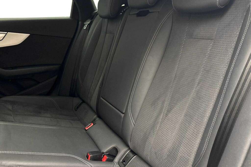 Audi A4 Audi A4 S Line Black #7
