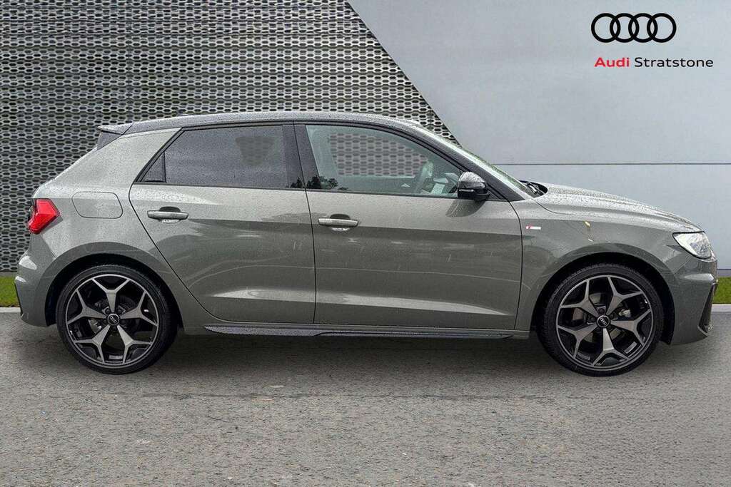 Audi A1 30 Tfsi Black Edition S Tronic 2025 Grey #3