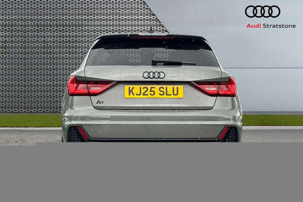 Audi A1 30 Tfsi Black Edition S Tronic 2025 Grey #6