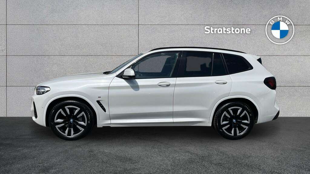 BMW iX3 210Kw M Sport 80Kwh 2022 KN72HGY White #4