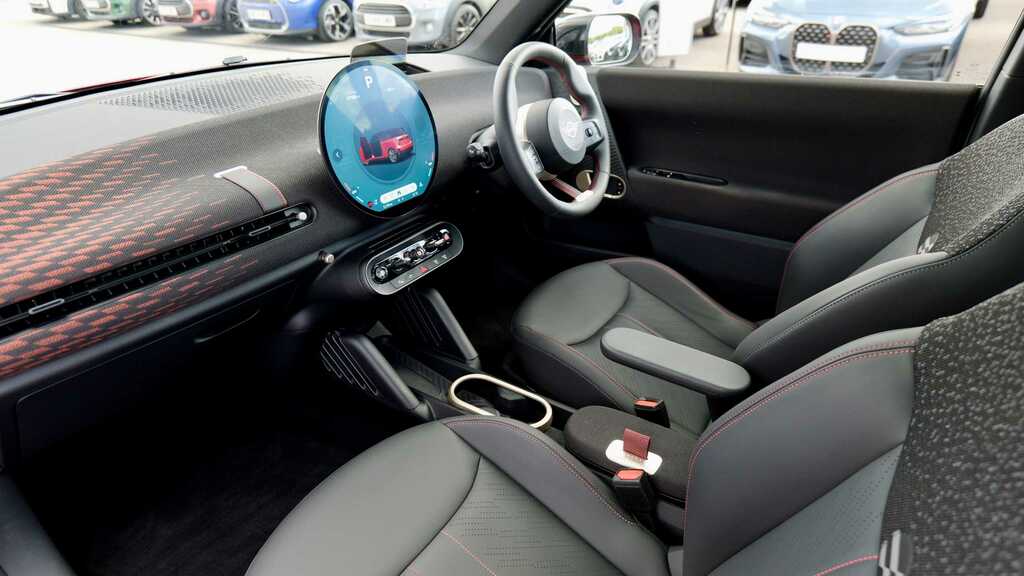 Mini Hatch 160Kw Se Sport Level 2 54Kwh 2024 GU74TUH Red #6