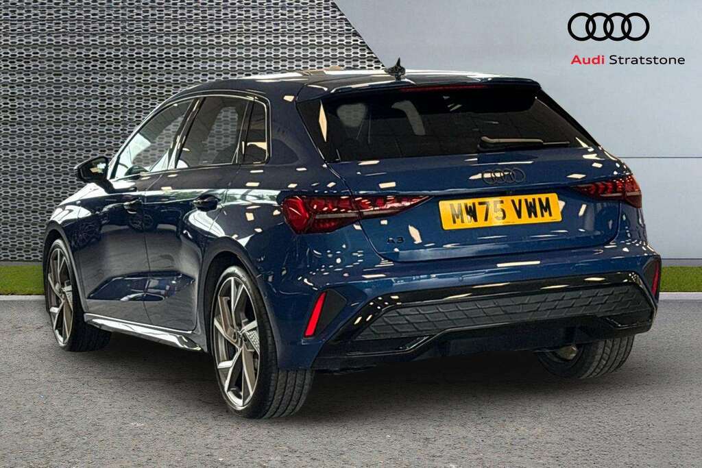 Audi A3 1.5 Tfsi 150 Black Edition S Tronic 2025 Blue #2