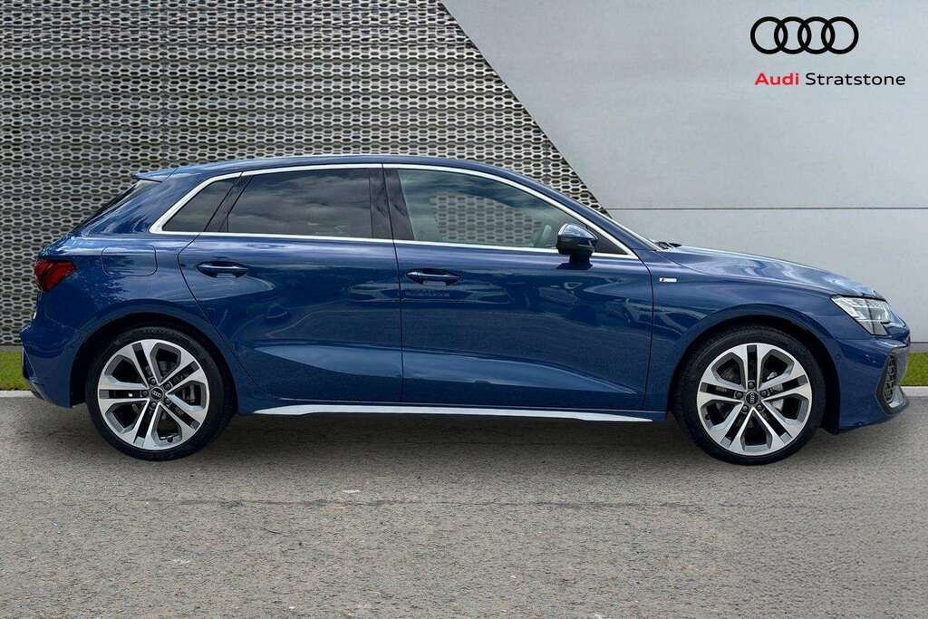 Audi A3 1.5 Tfsi 150 S Line S Tronic 2025 MW75JYJ Blue #4