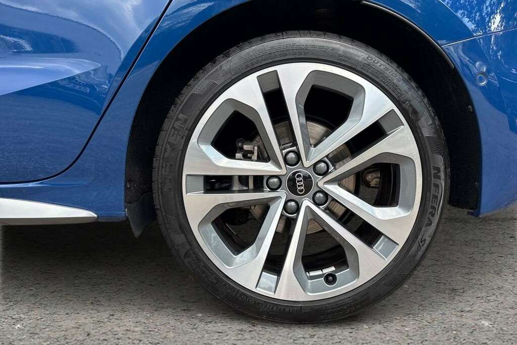 Audi A3 1.5 Tfsi 150 S Line S Tronic 2025 MW75JYJ Blue #5