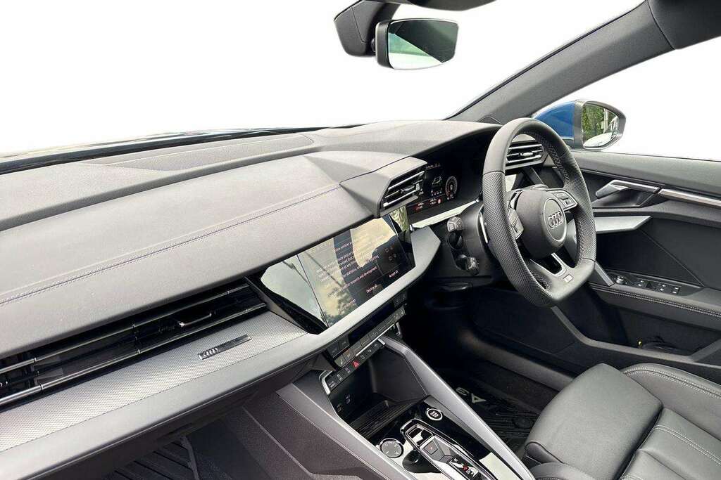 Audi A3 1.5 Tfsi 150 S Line S Tronic 2025 MW75JYJ Blue #2