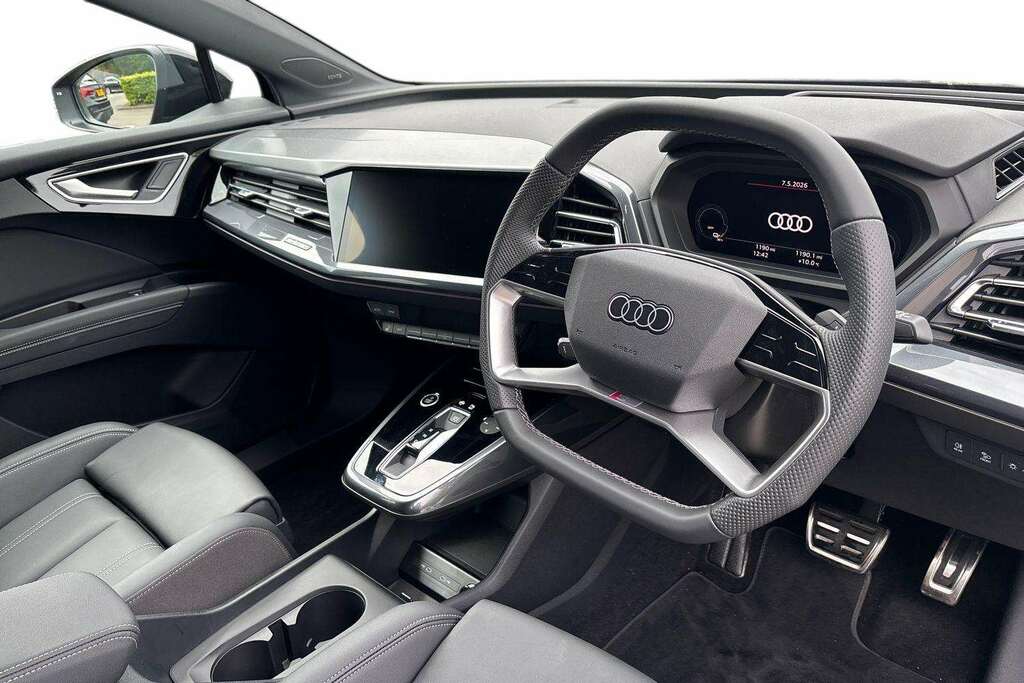 Audi Q4 E Tron 210Kw 45 82Kwh Black Edition 2026 Black #5