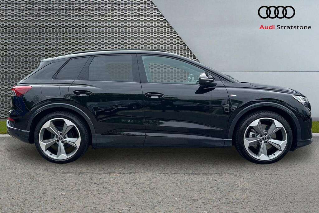 Audi Q4 E Tron 210Kw 45 82Kwh Black Edition 2026 Black #3
