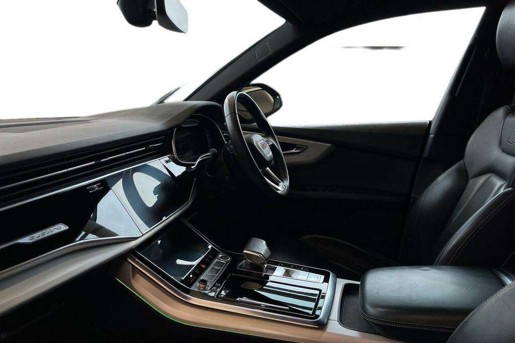 Audi Q8 S Line Orange #21