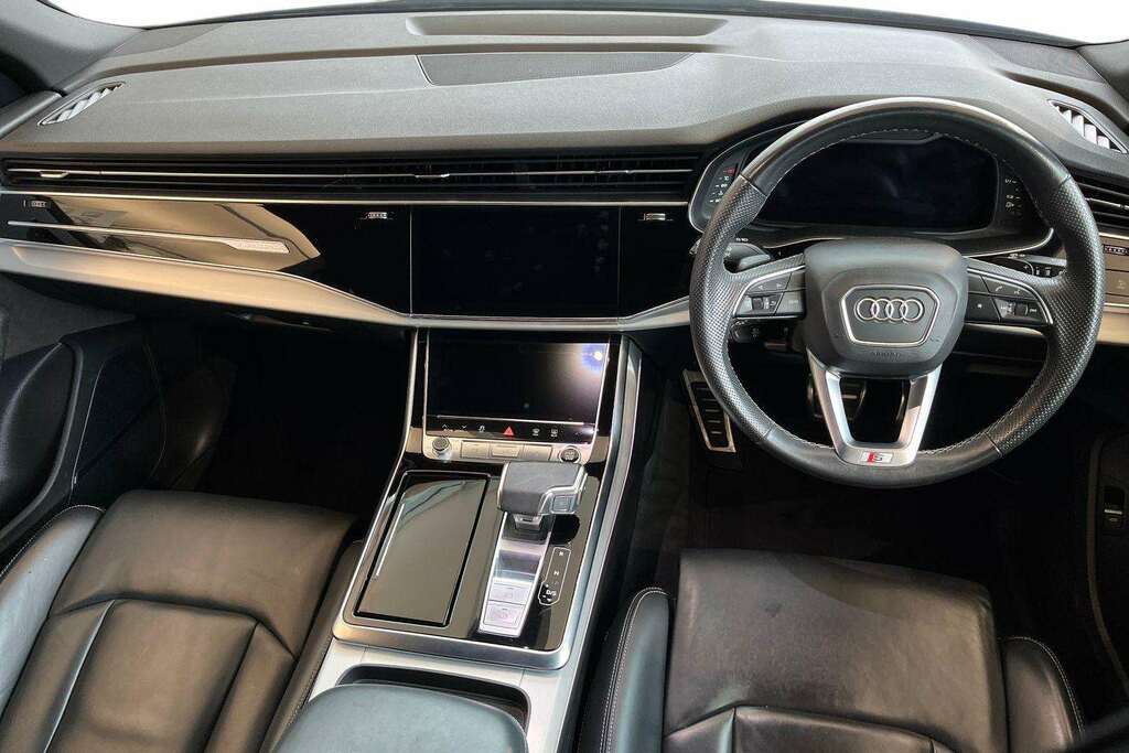 Audi Q8 S Line Orange #19