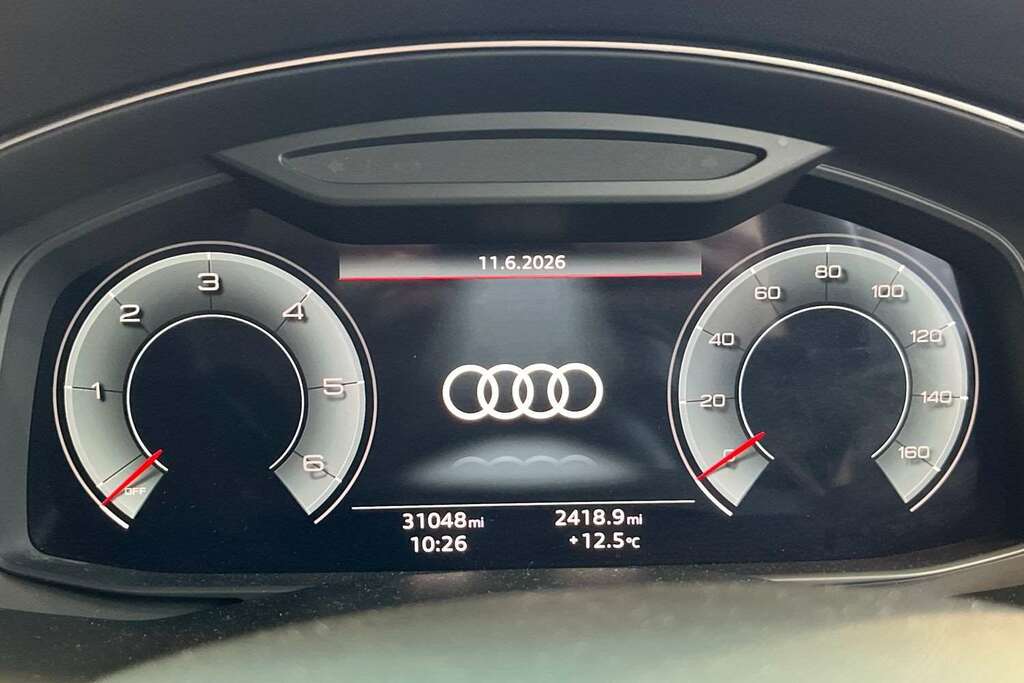 Audi Q8 S Line Orange #18