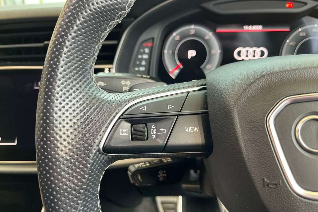 Audi Q8 S Line Orange #16
