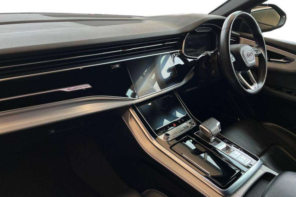 Audi Q8 50 Tdi Quattro S Line Tiptronic Leather 2021 Black #2