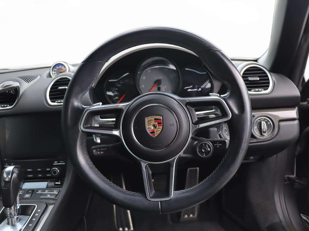 Porsche 718 Boxster Boxster White #24