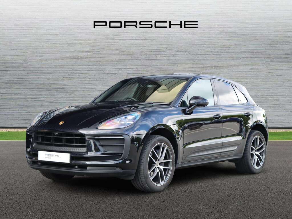 Porsche Macan Electric Black #9
