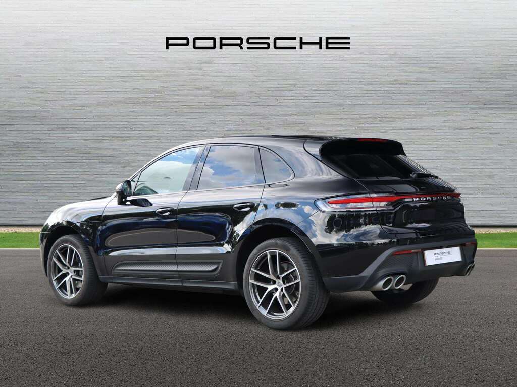 Porsche Macan Electric Black #10