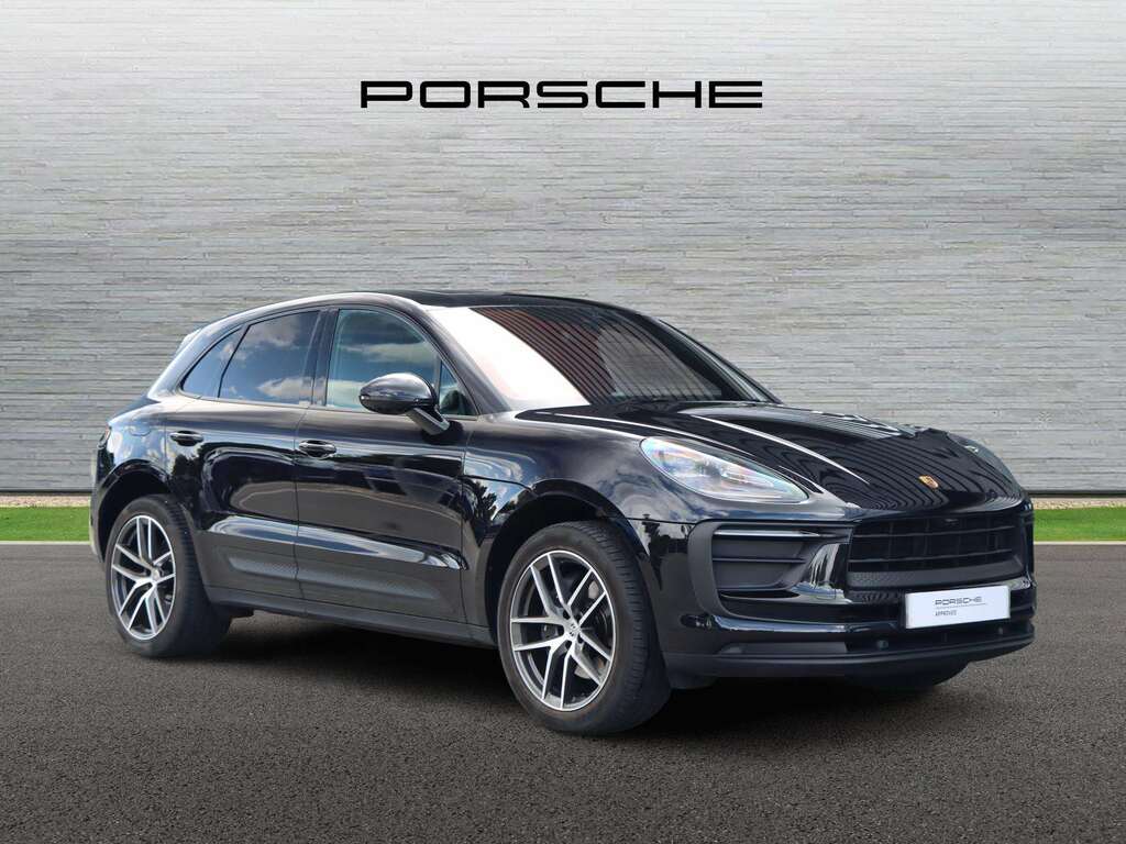 Porsche Macan Electric Black #8