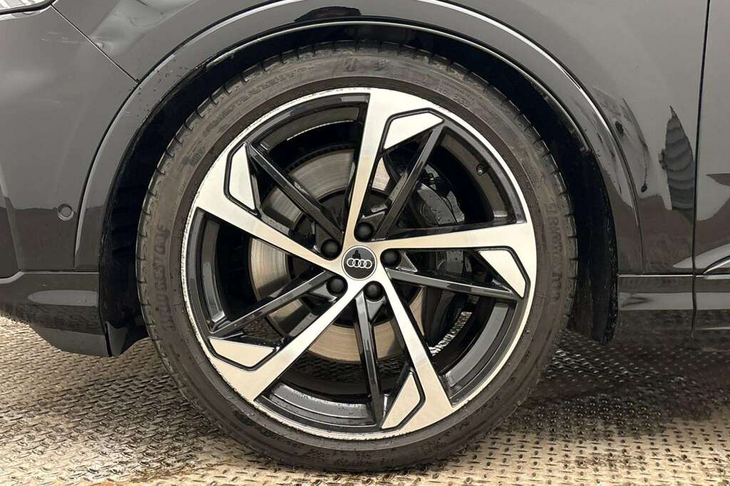 Audi Q7 Sq7 Tfsi Quattro Black Edition Tiptronic 2023 Black #5